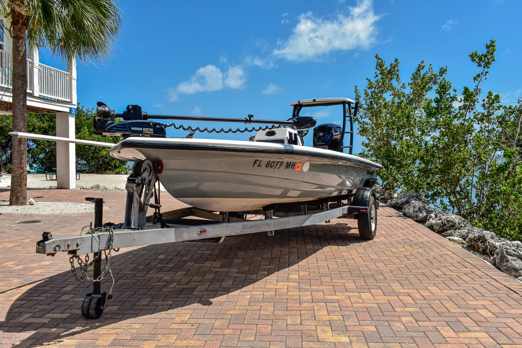 Boat detailing near Pompano Beach, FL